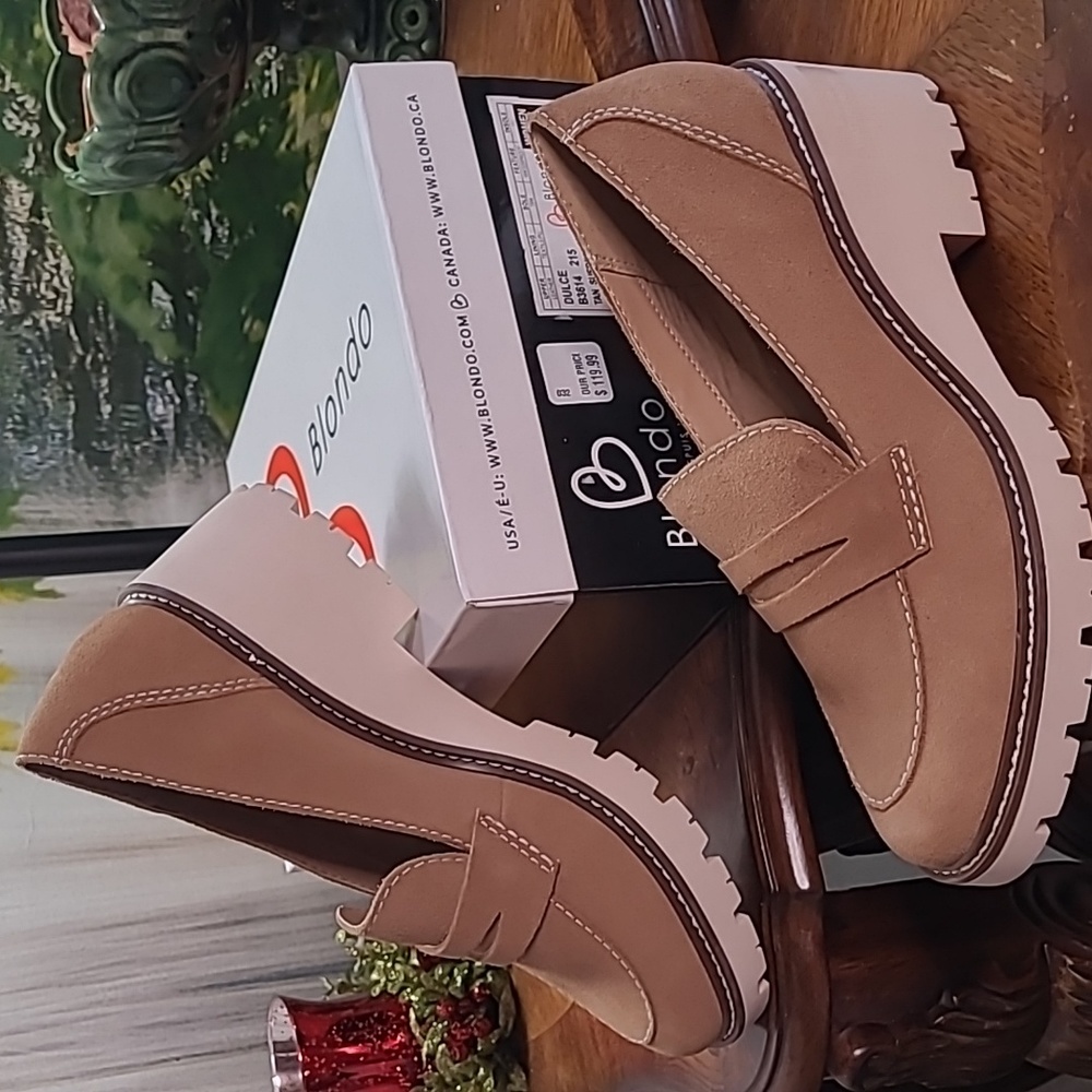 New in box! Blondo Dulce Womens 8.5 platform tan suede waterproof loafer shoes